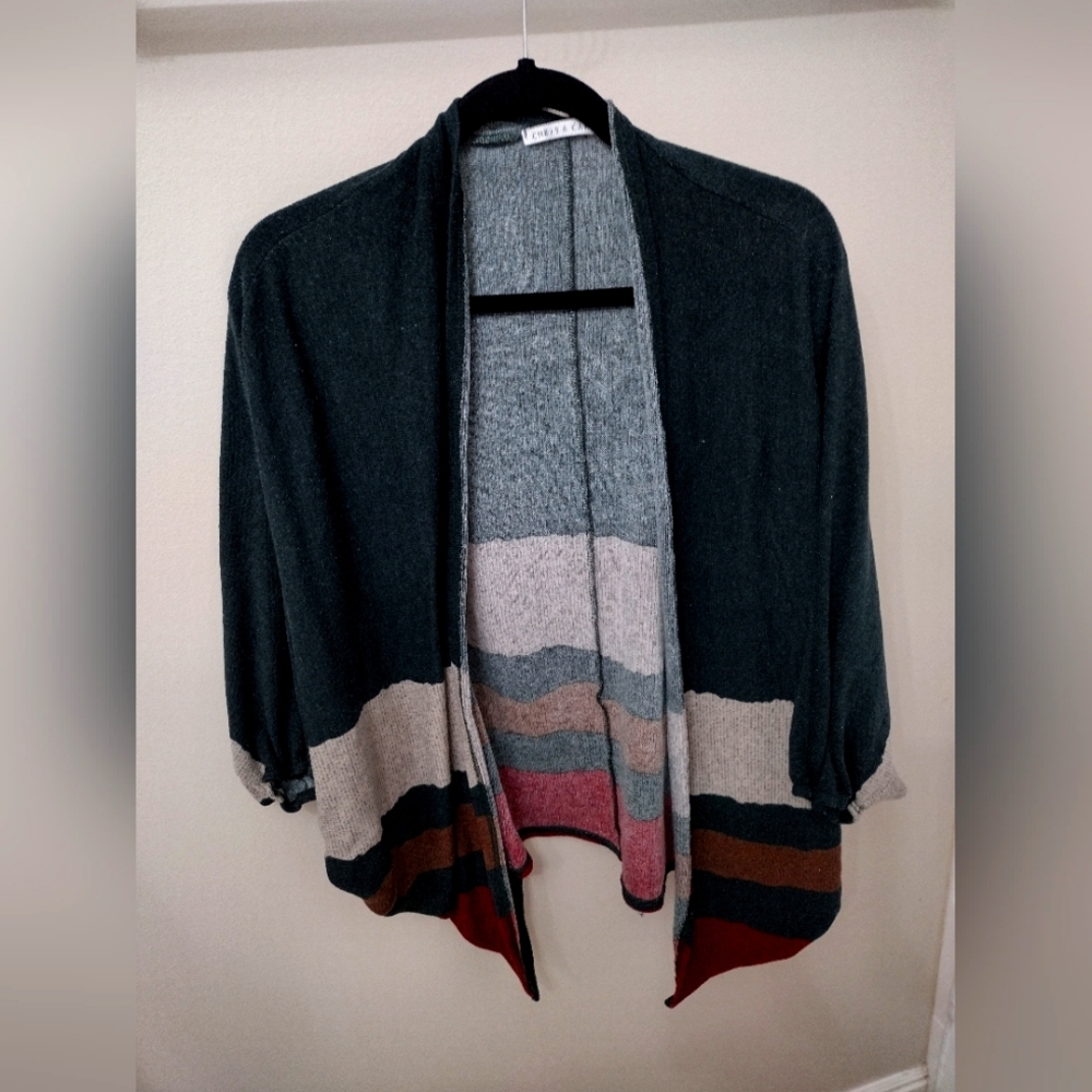 Chris & Carol Shrug Size L